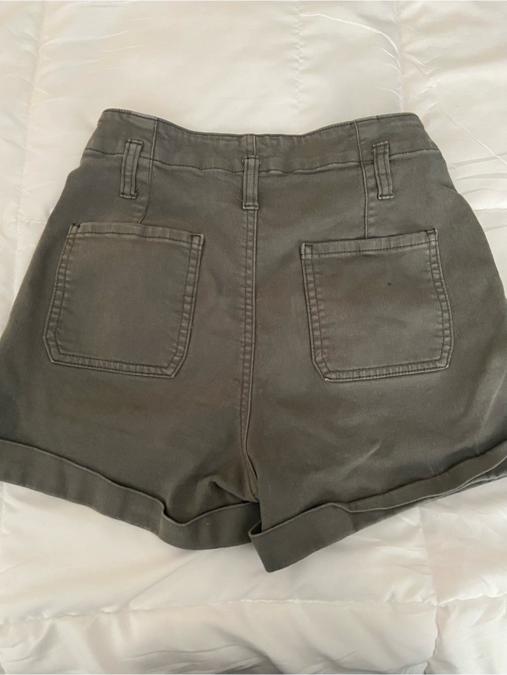 ARIZONA GREEN SHORTS SIZE 3 - Picture 5 of 6